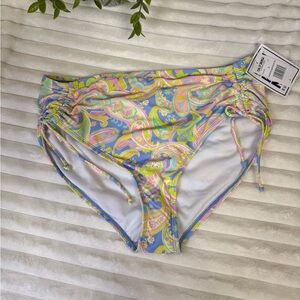 California Sunshine Plus Size Paisley Print Bikini Top size 2